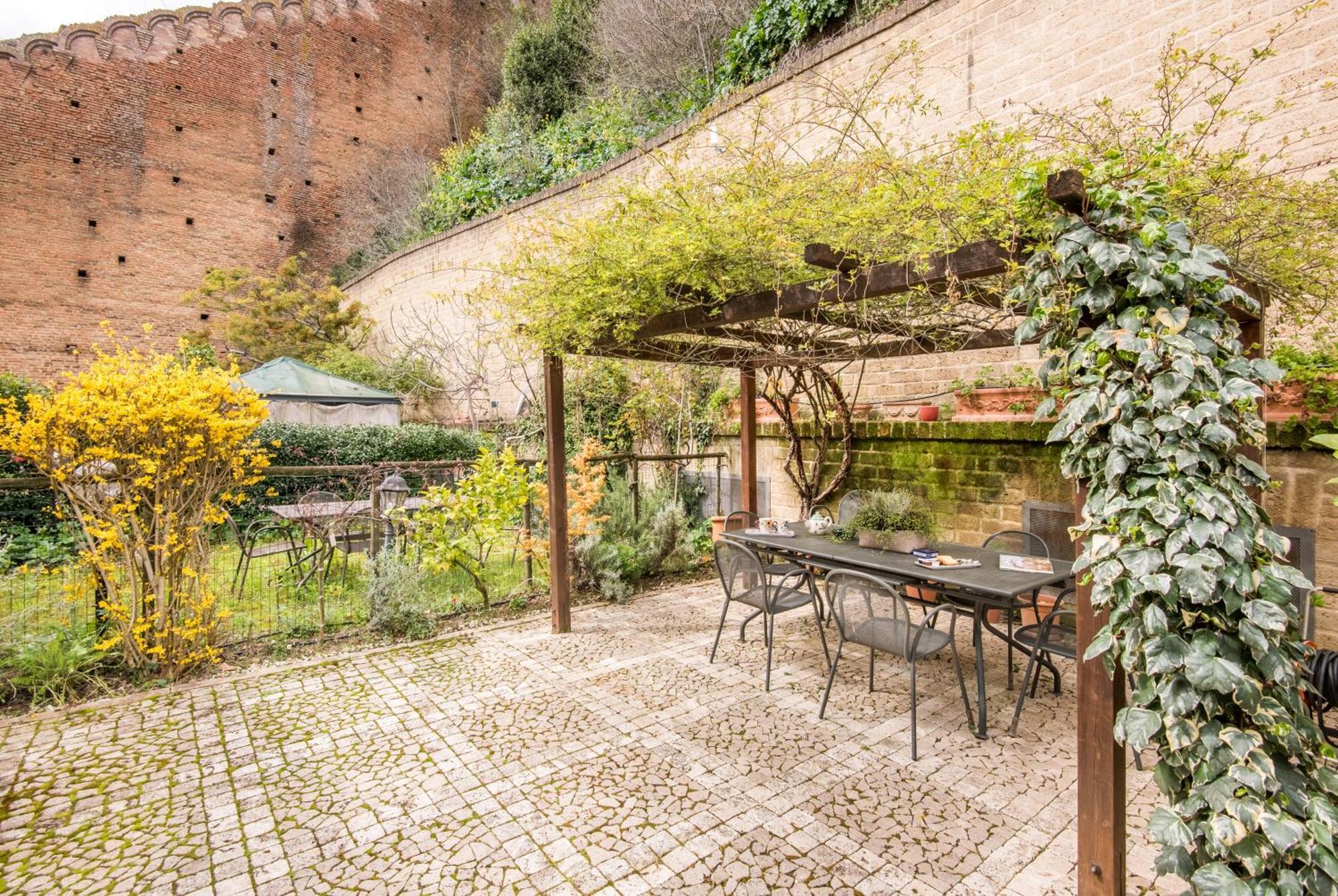 Secret Garden Siena别墅 外观 照片